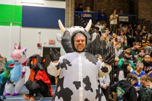 Schmucker Middle School Teachers Race for a Cause