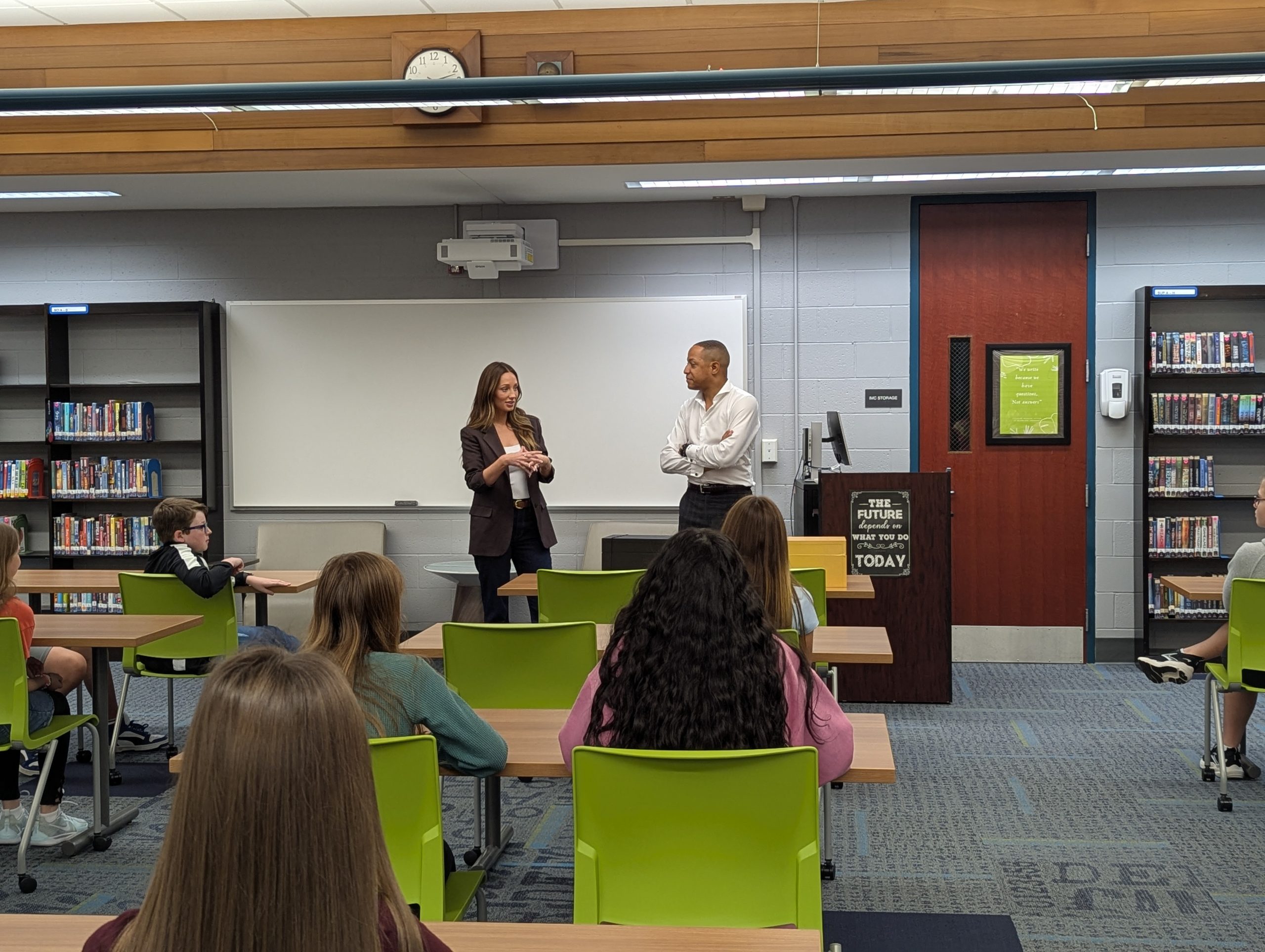 WNDU Anchors Visit WSMS students